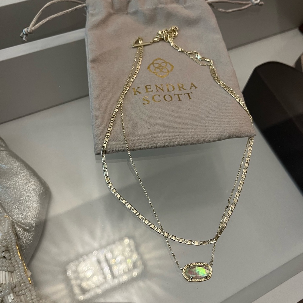 Kendra Scott Necklace